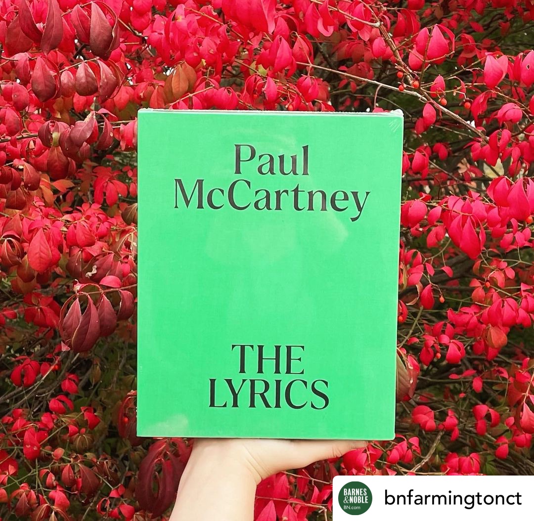  The Lyrics 1956 To The Present Is Barnes Noble Book Of The Year 