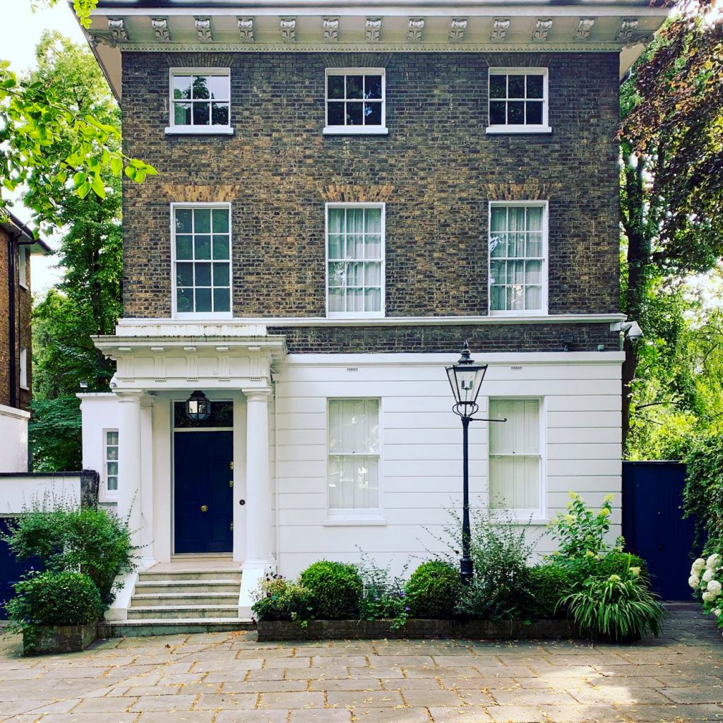 Paul McCartney moves to Cavendish Avenue, London • The Paul McCartney