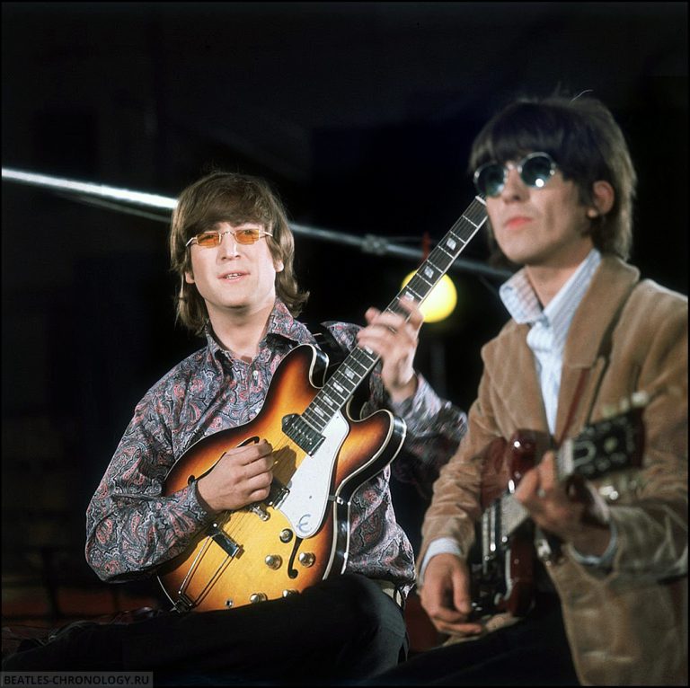 Paperback Writer (Version 1 - Colour) • Promotional film • The Paul ...